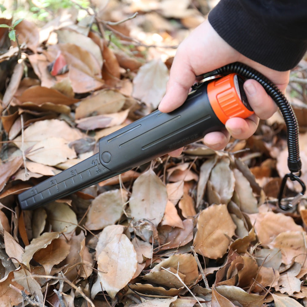 Compact Submersible Treasure Finder